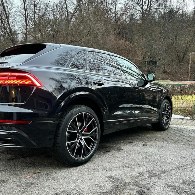 Detailing Audi Q8