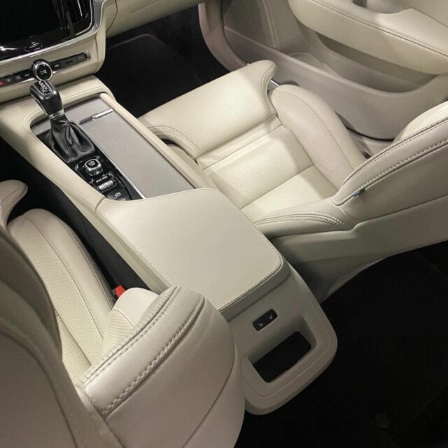 Tepovanie, čistenie, impregnácia koženého interiéru